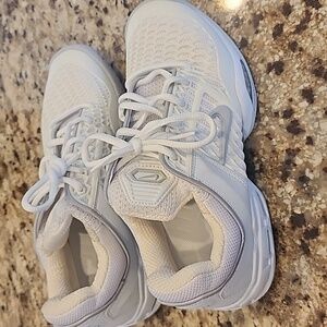 Nike Women's Zoom Air Max Dragon tennis shoes in a white colorway